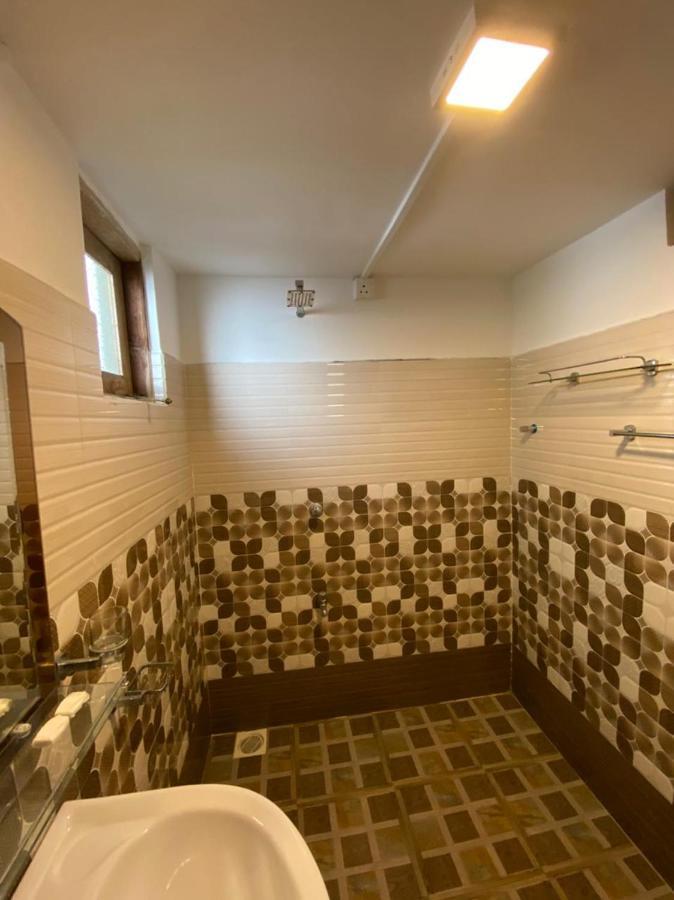 Ami Place Rooms With Kitchen Хиккадува Экстерьер фото