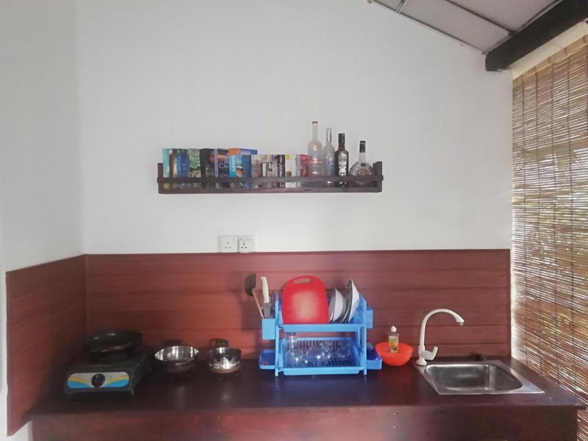 Ami Place Rooms With Kitchen Хиккадува Экстерьер фото