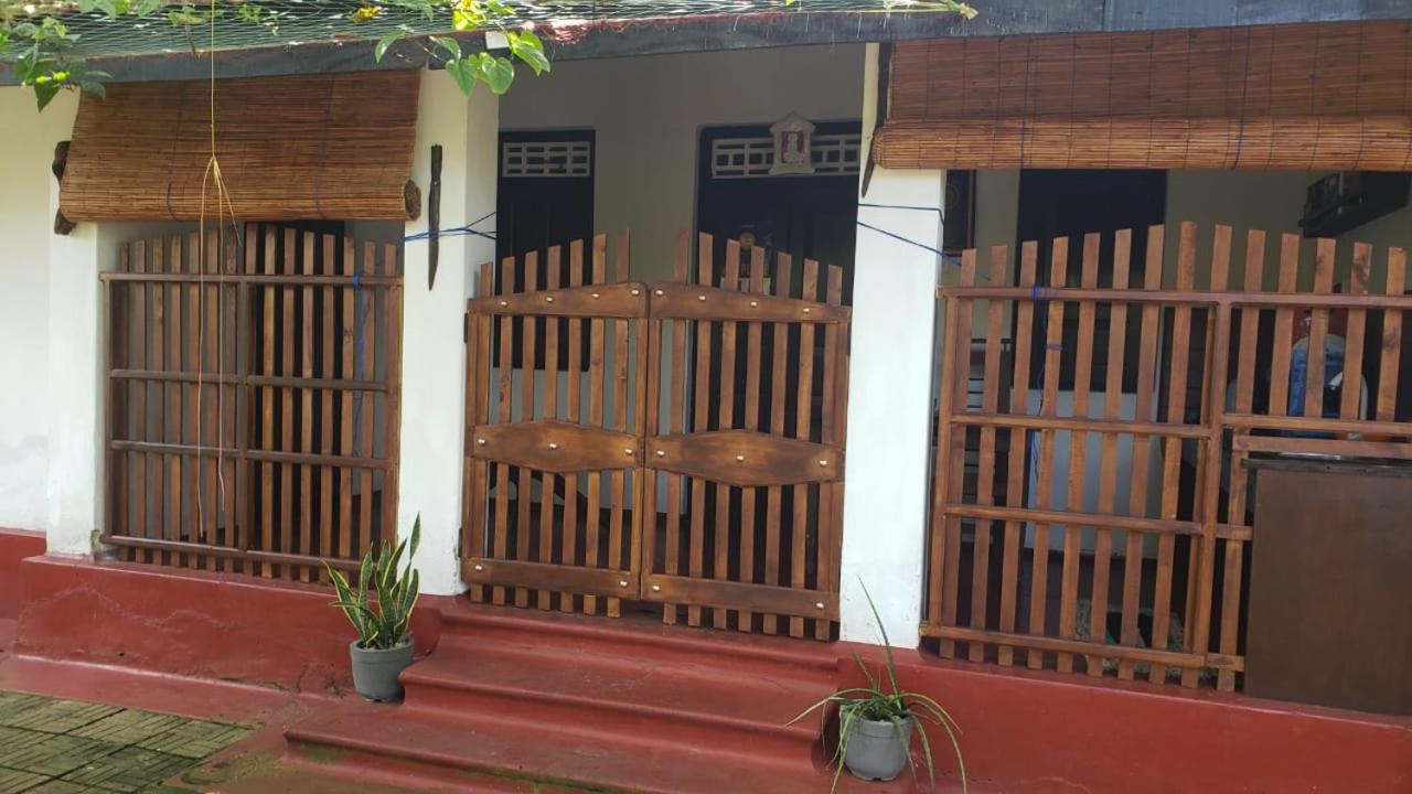 Ami Place Rooms With Kitchen Хиккадува Экстерьер фото