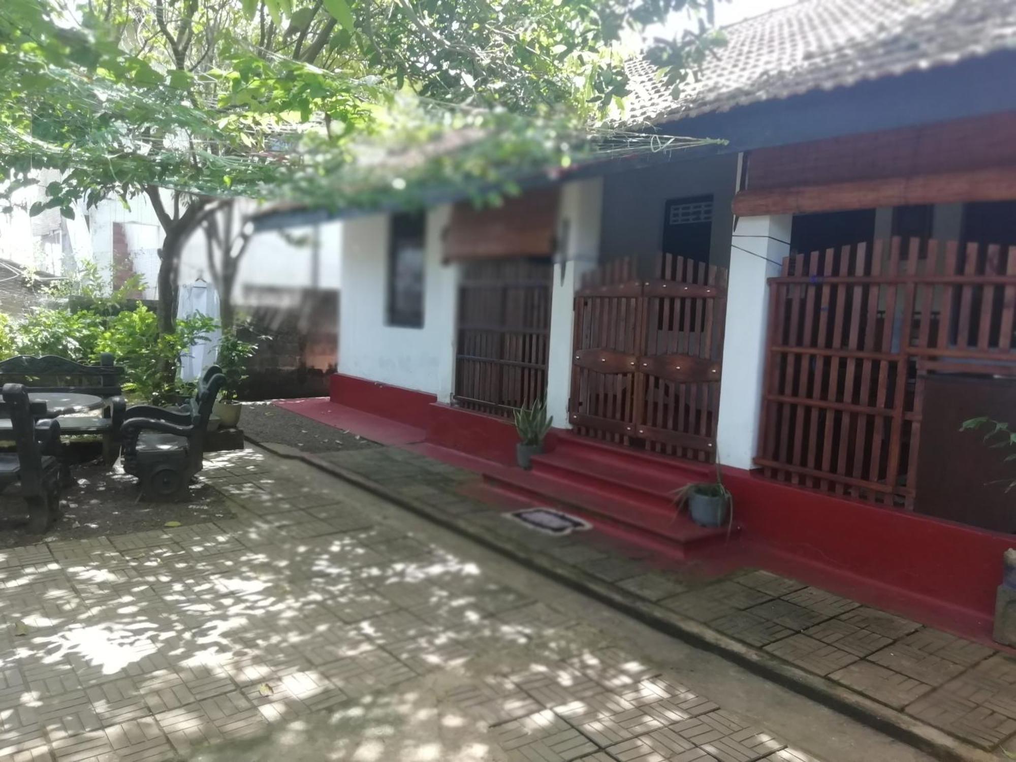 Ami Place Rooms With Kitchen Хиккадува Экстерьер фото